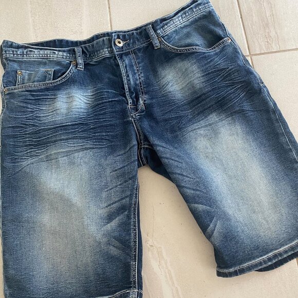 Mens shorts jean size 36 ,soft streachy Buffalo - Picture 2 of 5